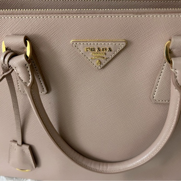 FINAL HOURS BEFORE I CONSIGN IT - Prada Lux Saffiano Double Zip Tote - Picture 9 of 16